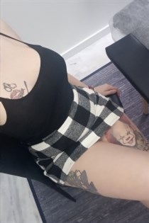 Mihaela-Ioana, 21, Örebro - Sverige, Submissive/Slave (hard)